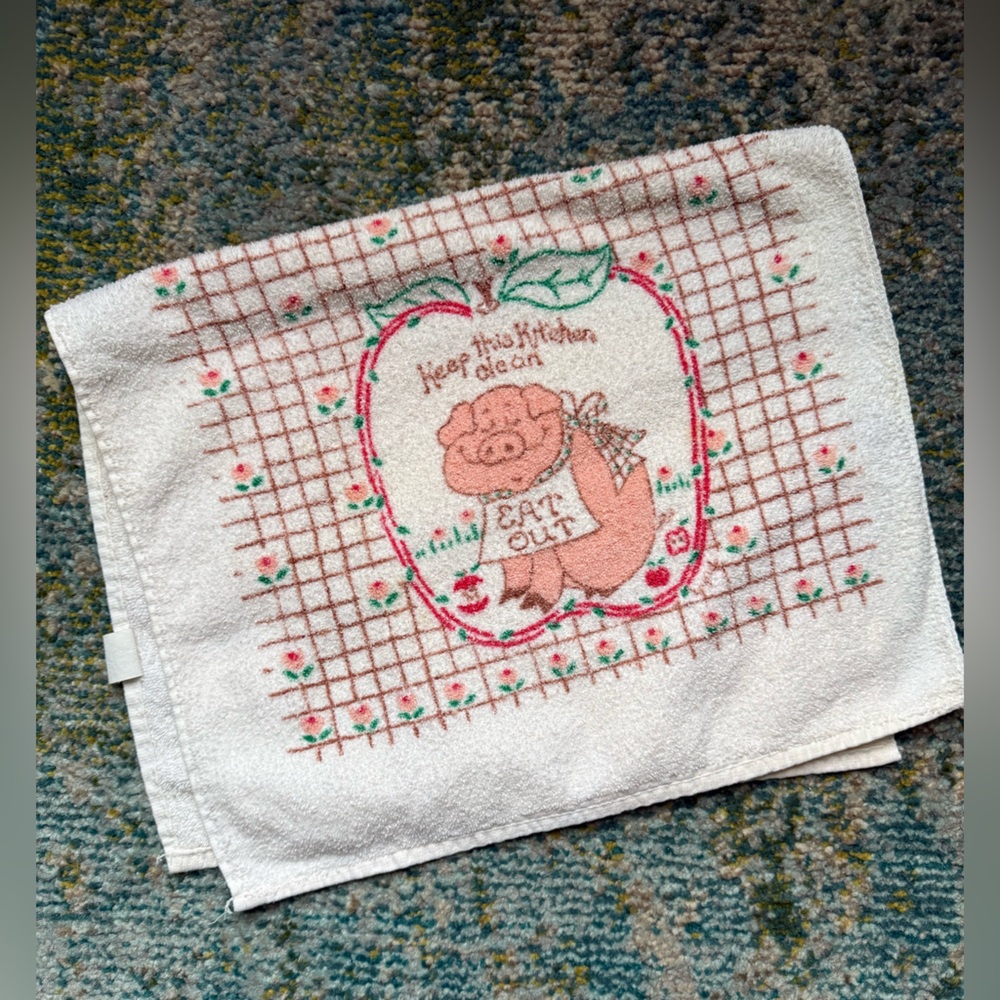 Vintage Keep This Kitchen Clean Eat Out pig motif kitchen towel
